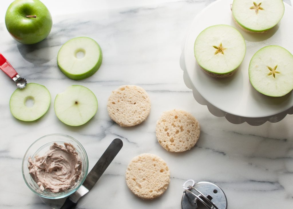 Green Apple Tartines with Ginger Cinnamon Cream Cheese