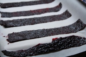 blackberry-chile-lime-fruit-leather-roll-ups