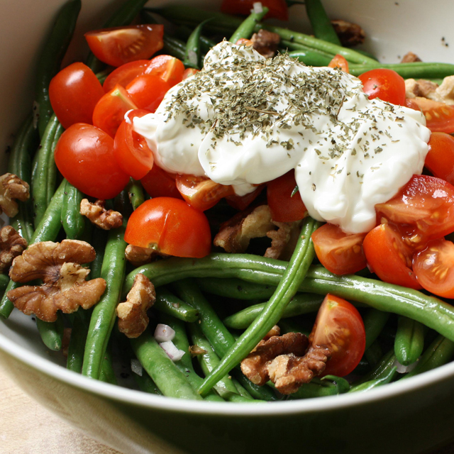 toasted walnut green bean salad