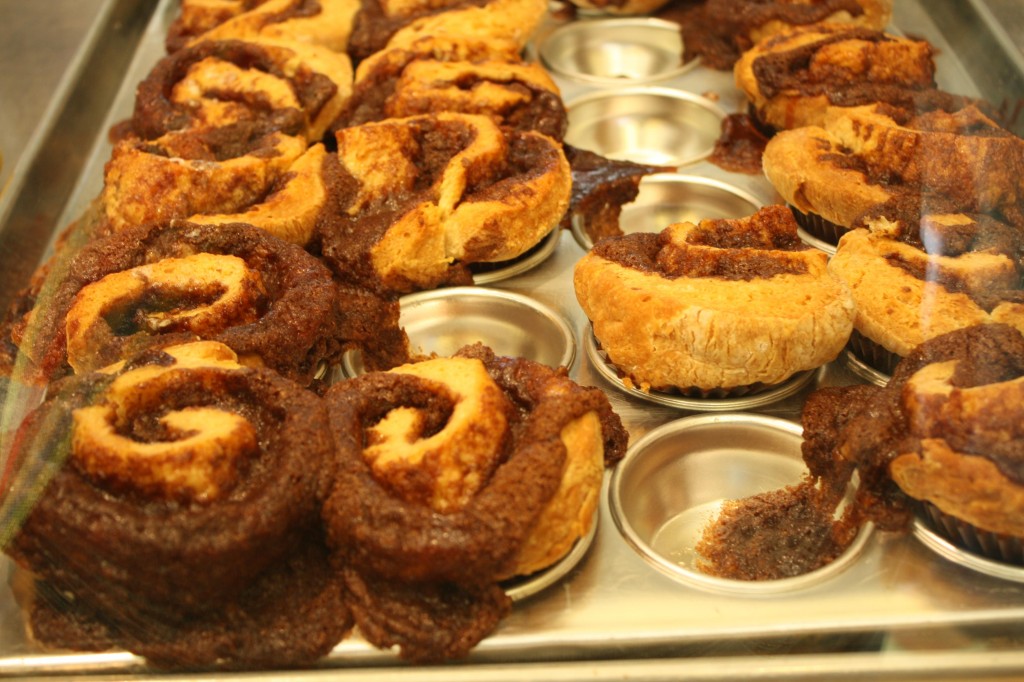 PDX- Crave-Bakeshop-Cinnamon-Rolls