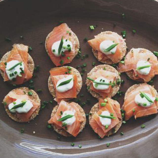 salmon sesame crackers