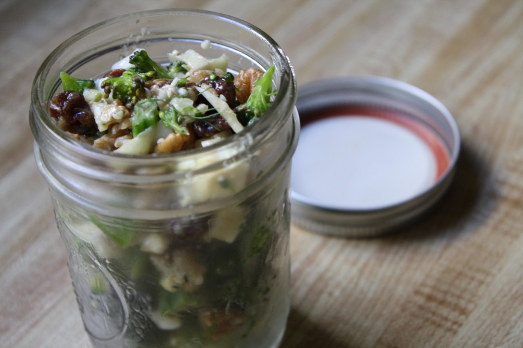 broccoli salad with raisins