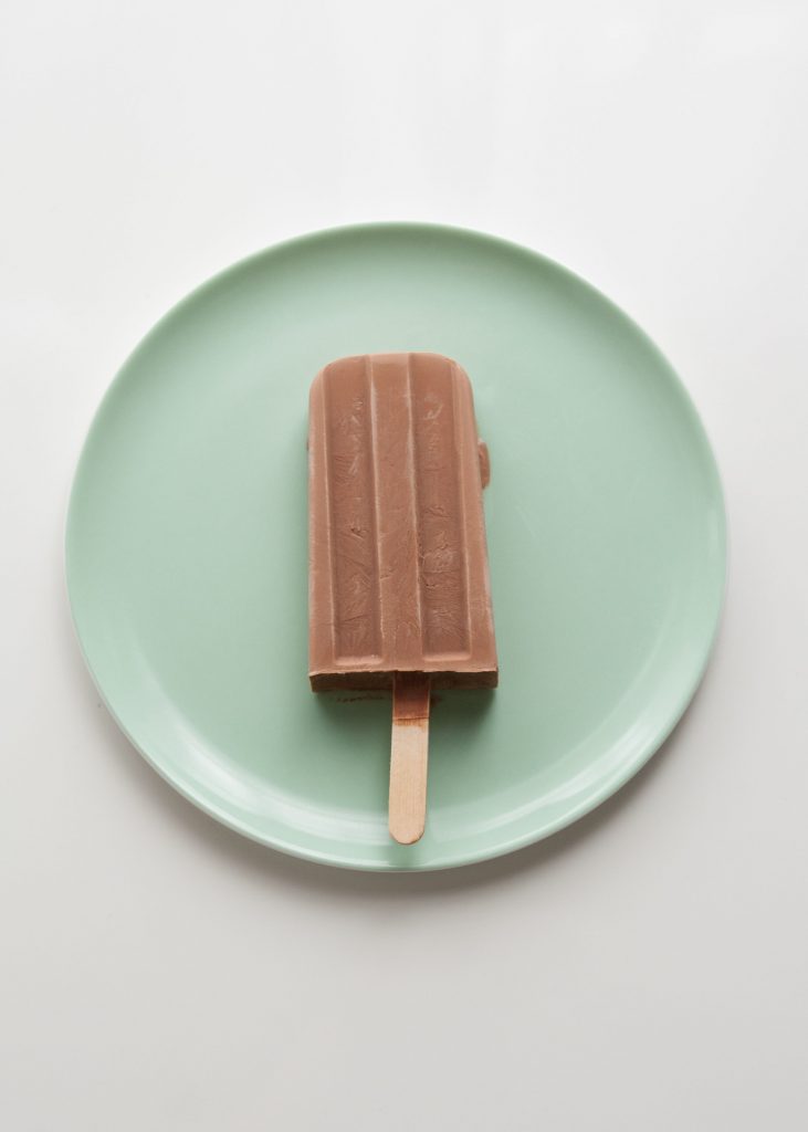 Pink Peppercorn Fudge Popsicles - anneliesz