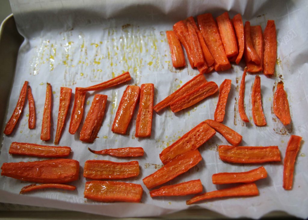 Roasted Carrot Finger Sandwiches - anneliesz